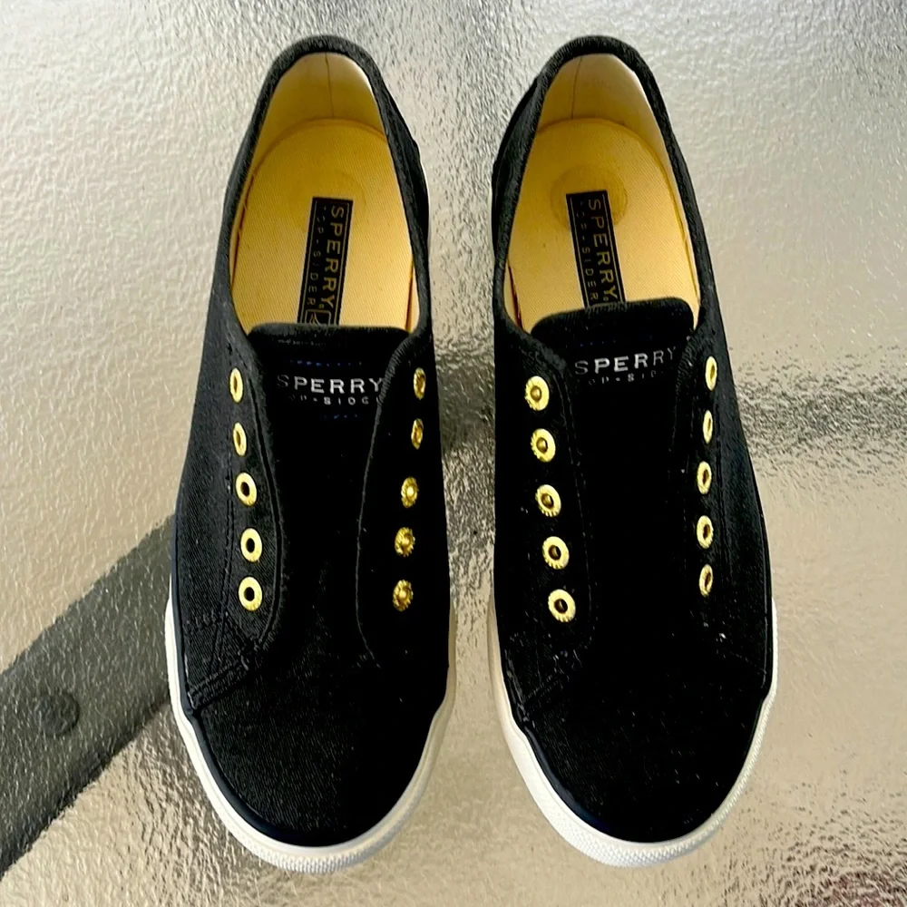 Sperry - Picture 1 of 3